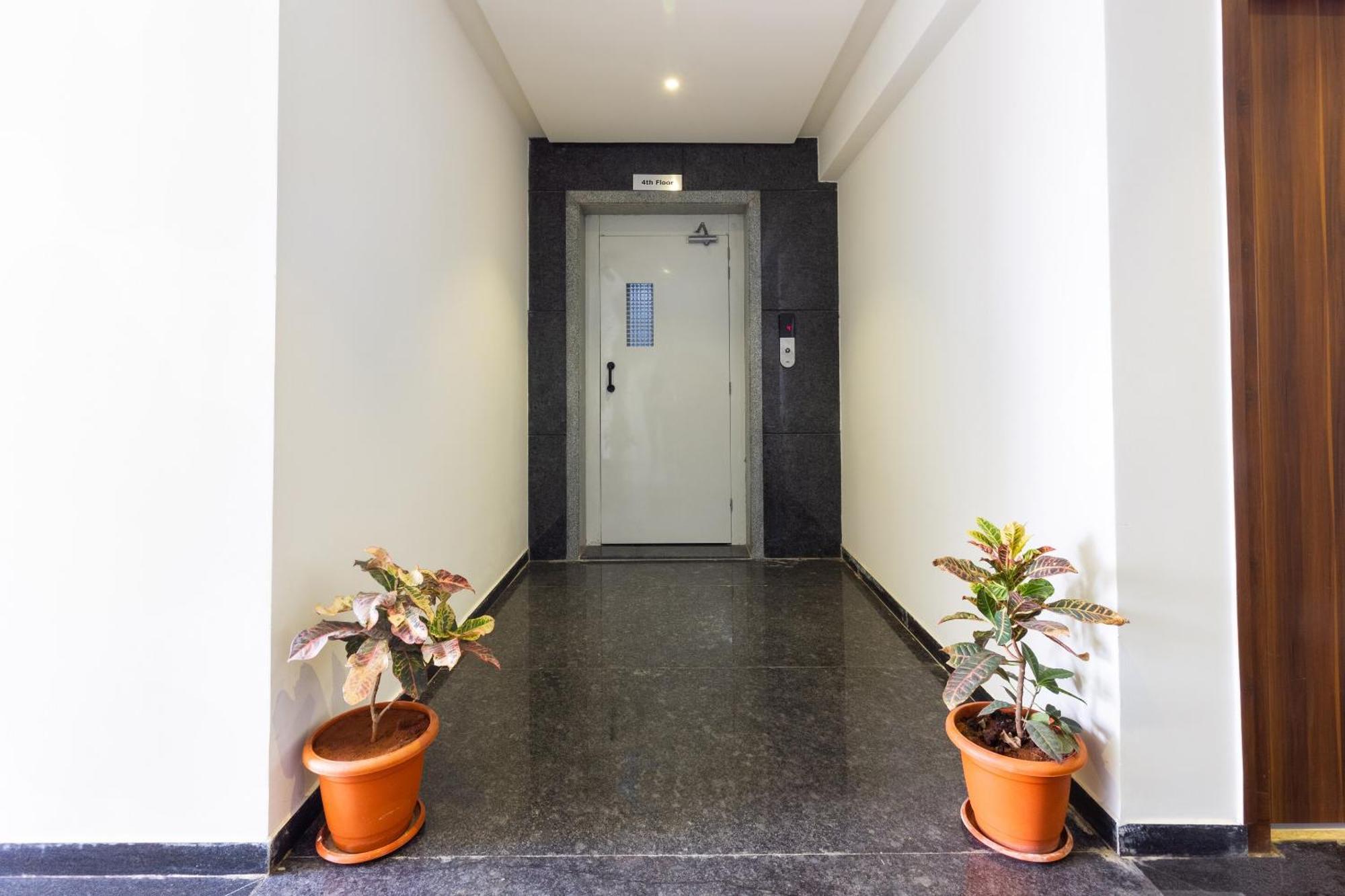 Super Hotel O Qualia Inn Kondapur Near Botanical Garden Haidarábád Kültér fotó