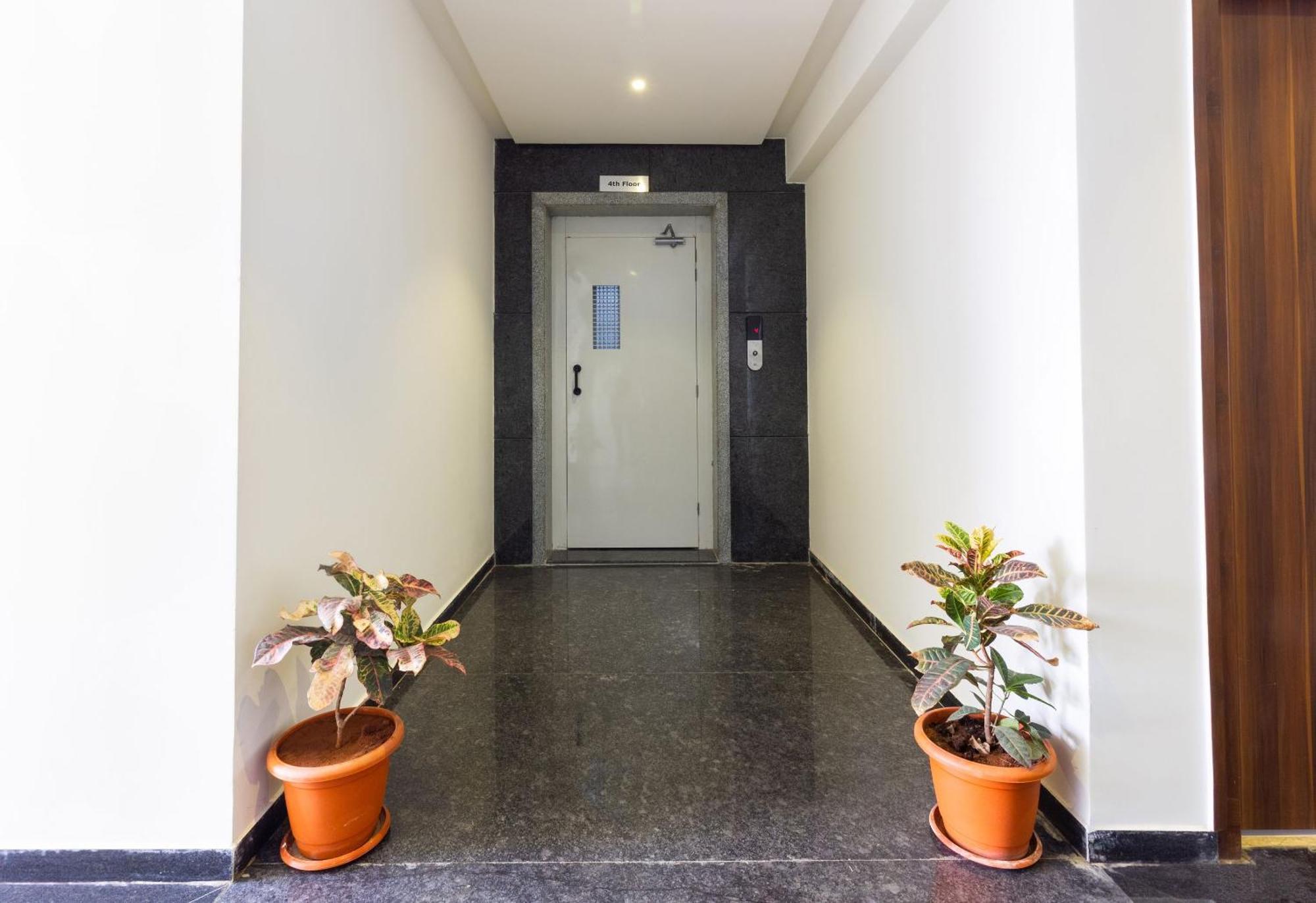 Super Hotel O Qualia Inn Kondapur Near Botanical Garden Haidarábád Kültér fotó