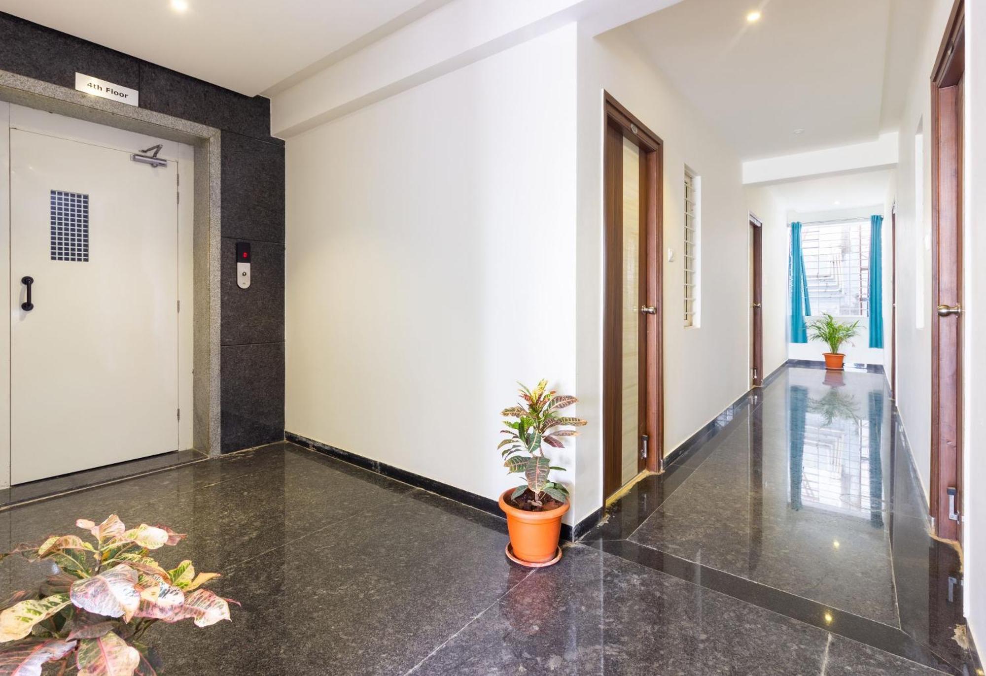 Super Hotel O Qualia Inn Kondapur Near Botanical Garden Haidarábád Kültér fotó